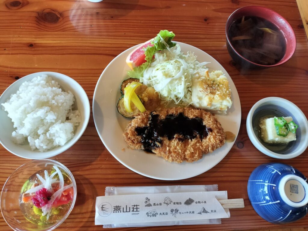 夕ごはんはトンカツをチョイス