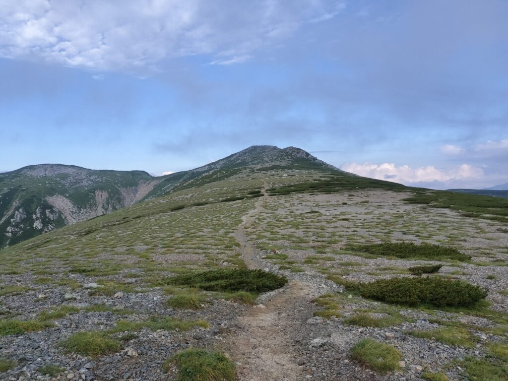 双六岳に向かう途中の天空の滑走路