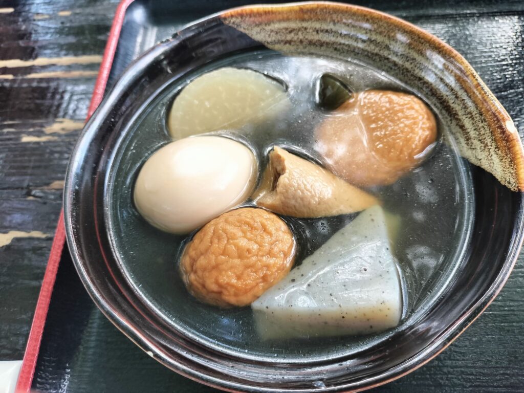 おでんは食べかけです