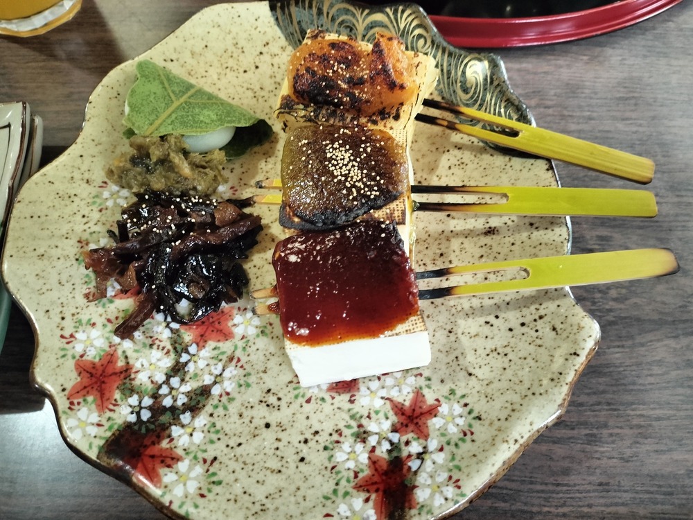 豆腐田楽。これがとてもおいしかった