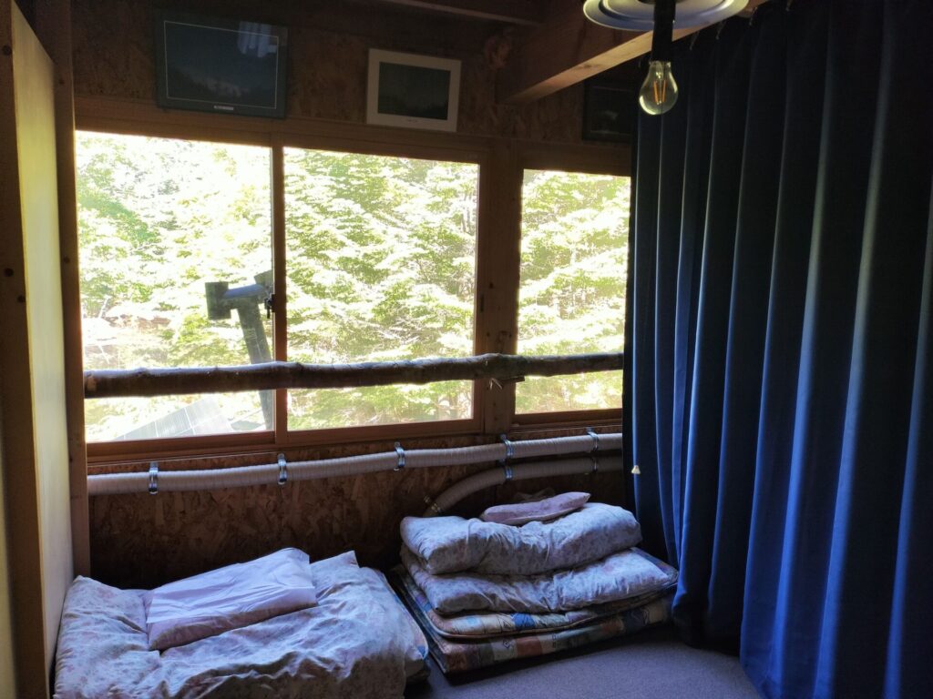 しらびそ小屋のお部屋