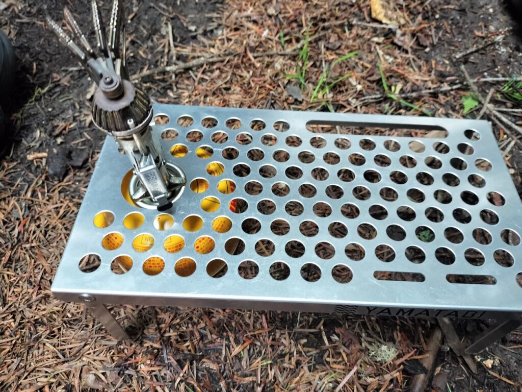 パンチングが多く、しかも意味がある